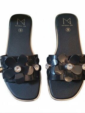 Material Girl Women's Black Floral Slide Sandals